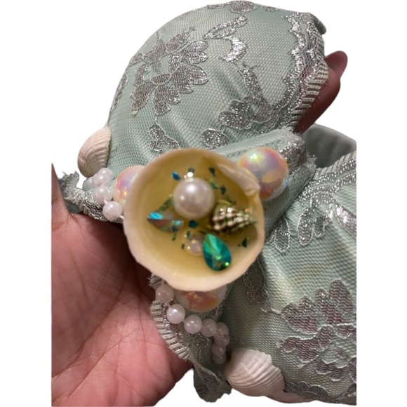 Custom designed mermaid 🧜♀️ Victoria’s Secret bra 34DD - Picture 5 of 9